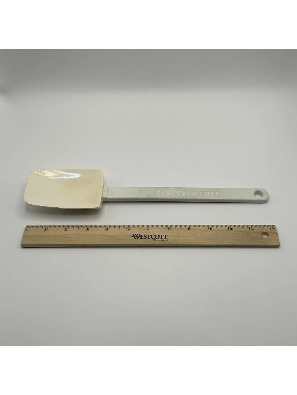Pampered Chef Mix ‘N Scraper Large Silicone Spatula White USA Heat Resistant 12”